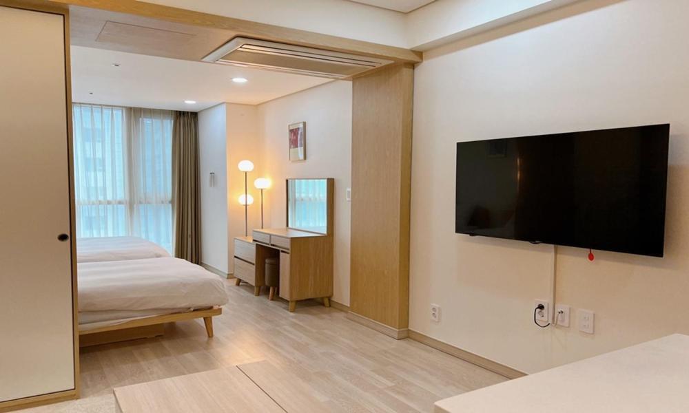 Busan Centurn Victoria Hotel Екстериор снимка