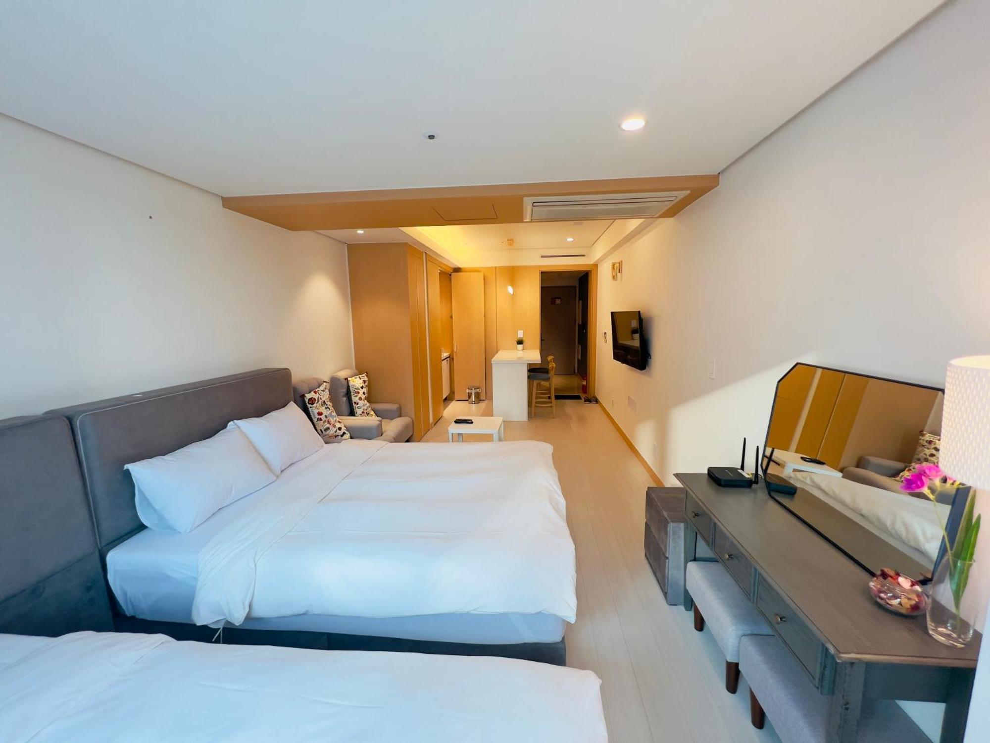 Busan Centurn Victoria Hotel Екстериор снимка