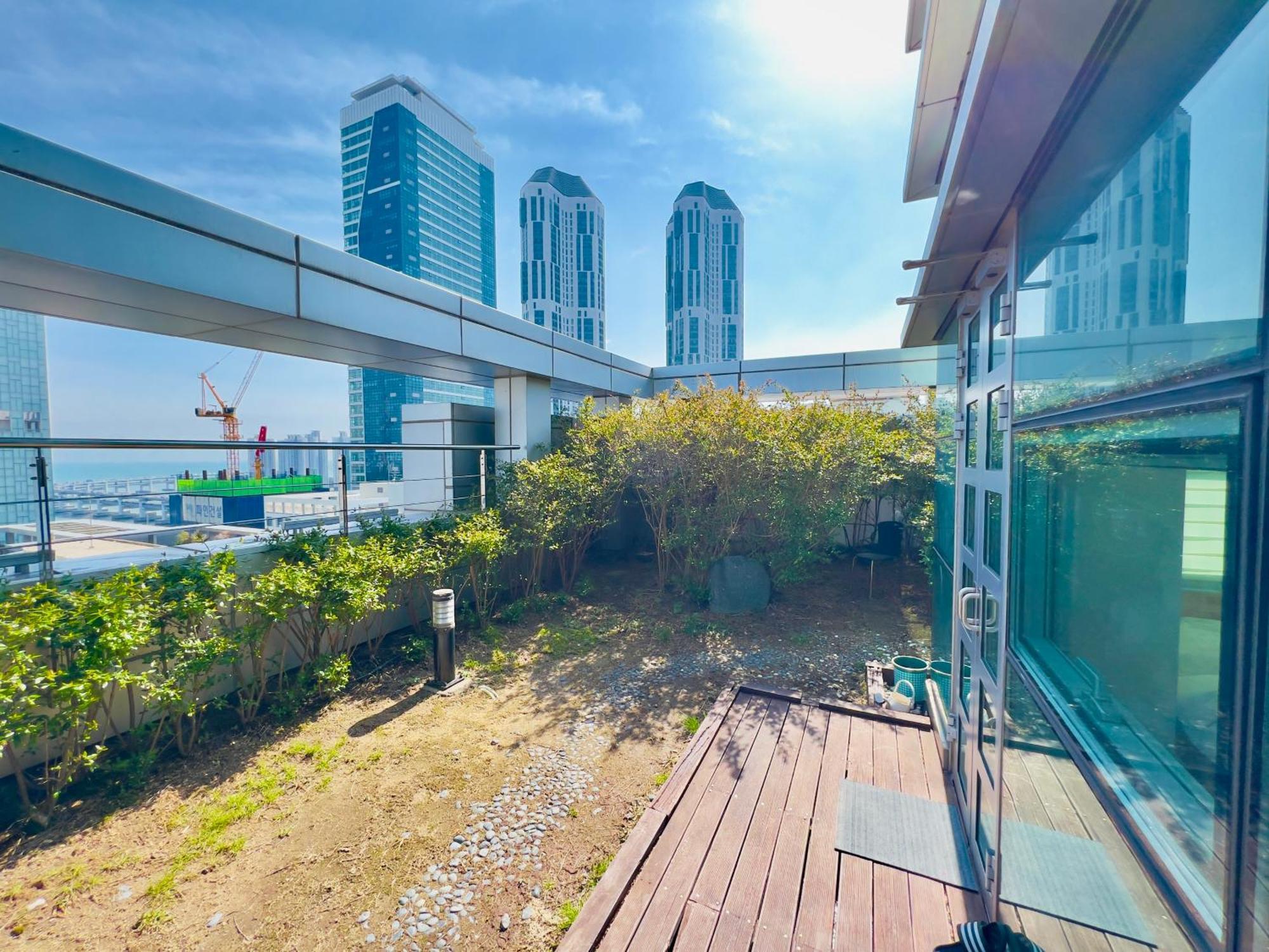 Busan Centurn Victoria Hotel Екстериор снимка